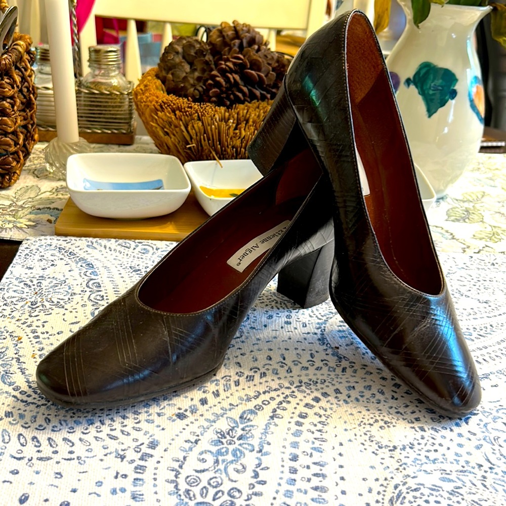 Etienne Aigner April Truffle heels